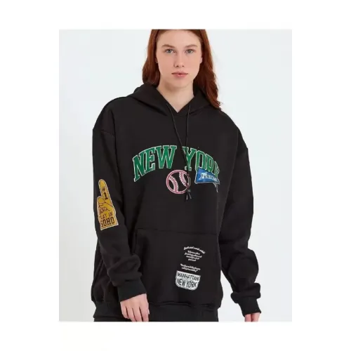 Baskılı Kapüşonlu Sweatshirt - Siyah Baskılı Kapüşonlu Sweatshirt - Siyah