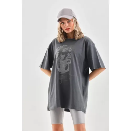 Unisex Taş Desenli Oversize T-Shirt - Füme Unisex Taş Desenli Oversize T-Shirt - Füme