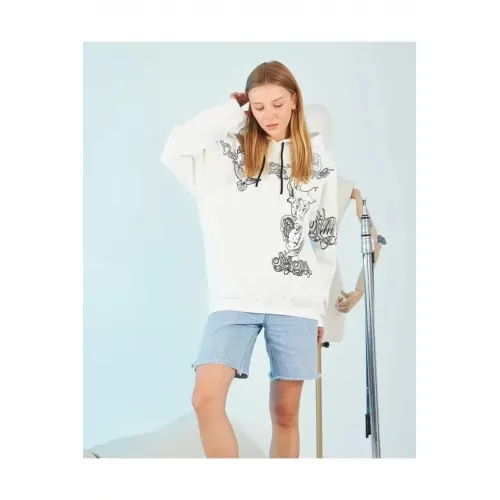 Kapüşonlu Strong Heykel Baskılı Sweatshirt - Beyaz Kapüşonlu Strong Heykel Baskılı Sweatshirt - Beyaz