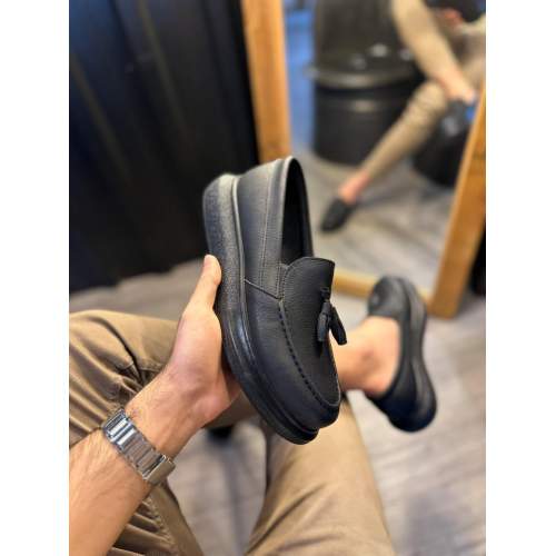 Günlük Spor Klasik Ayakkabı  Siyah (Siyah Taban) Günlük Spor Klasik Ayakkabı  Siyah (Siyah Taban)