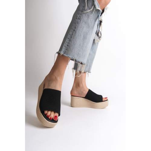 Lisinya948 Dolgu Topuklu Ortopedik Taban Hasır Görünümlü Triko Kadın Terlik KT Siyah Lisinya948 Dolgu Topuklu Ortopedik Taban Hasır Görünümlü Triko Kadın Terlik KT Siyah