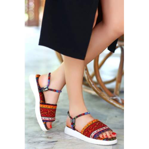 Kilim Desenli Sandalet Kilim Desenli Sandalet