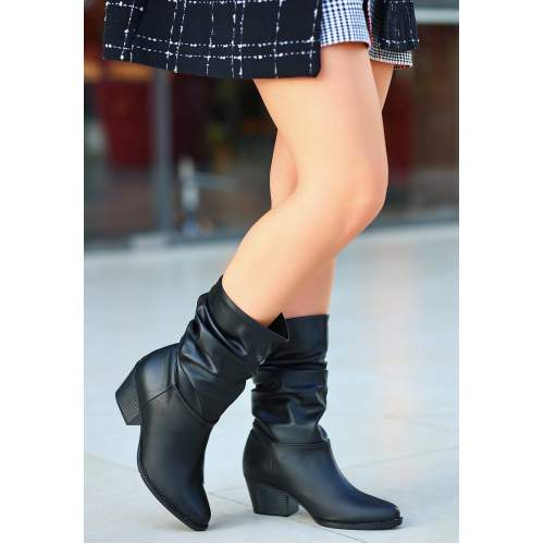 Siyah Cilt Topuklu Bot Siyah Cilt Topuklu Bot
