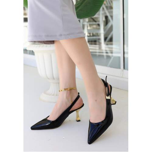 Siyah Rugan Topuklu Ayakkabı Siyah Rugan Topuklu Ayakkabı